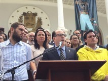 Julio Borges: El voto es la manera de restaurar la convivenc...