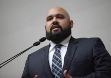 Marco Bozo: "Gobernador Ameliach también debe atender a...