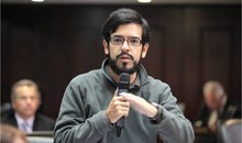 Miguel Pizarro: La pensión no es un regalo