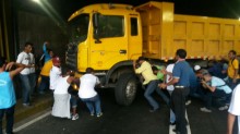 Capriles: Alcabalas van en proporción al miedo que Maduro ti...