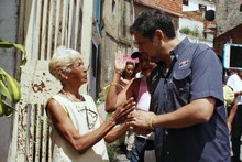 Carlos Ocariz organiza a vecinos de Petare para crear Comité...