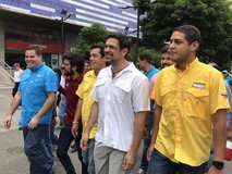 José Manuel Olivares: No hay contradicción entre la calle y ...