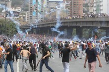 Dinorah Figuera: “Maduro se escuda en cuerpos parapoliciales...
