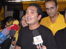 Richard Mardo: Bolívar volvió a morir en el bolsillo de los ...
