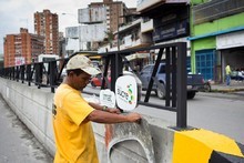 Carlos Ocariz inaugura separador vial en la avenida Francisc...