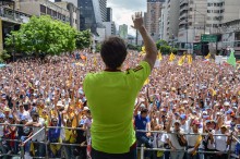 Ramón Muchacho: Si a este río humano no le abren un cauce se...