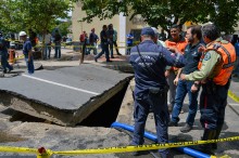 Ramón Muchacho: Venezolanos pagamos los platos rotos del Gob...